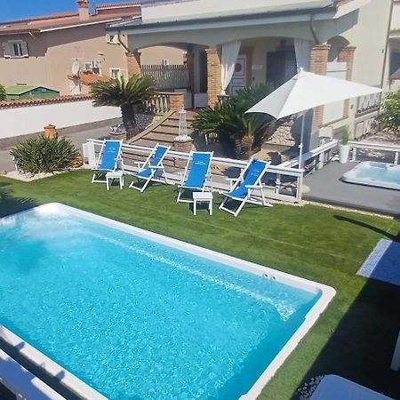 Alloggi Turistici Con Piscina Palestra Jacuzzi Sauna 安齐奥 外观 照片