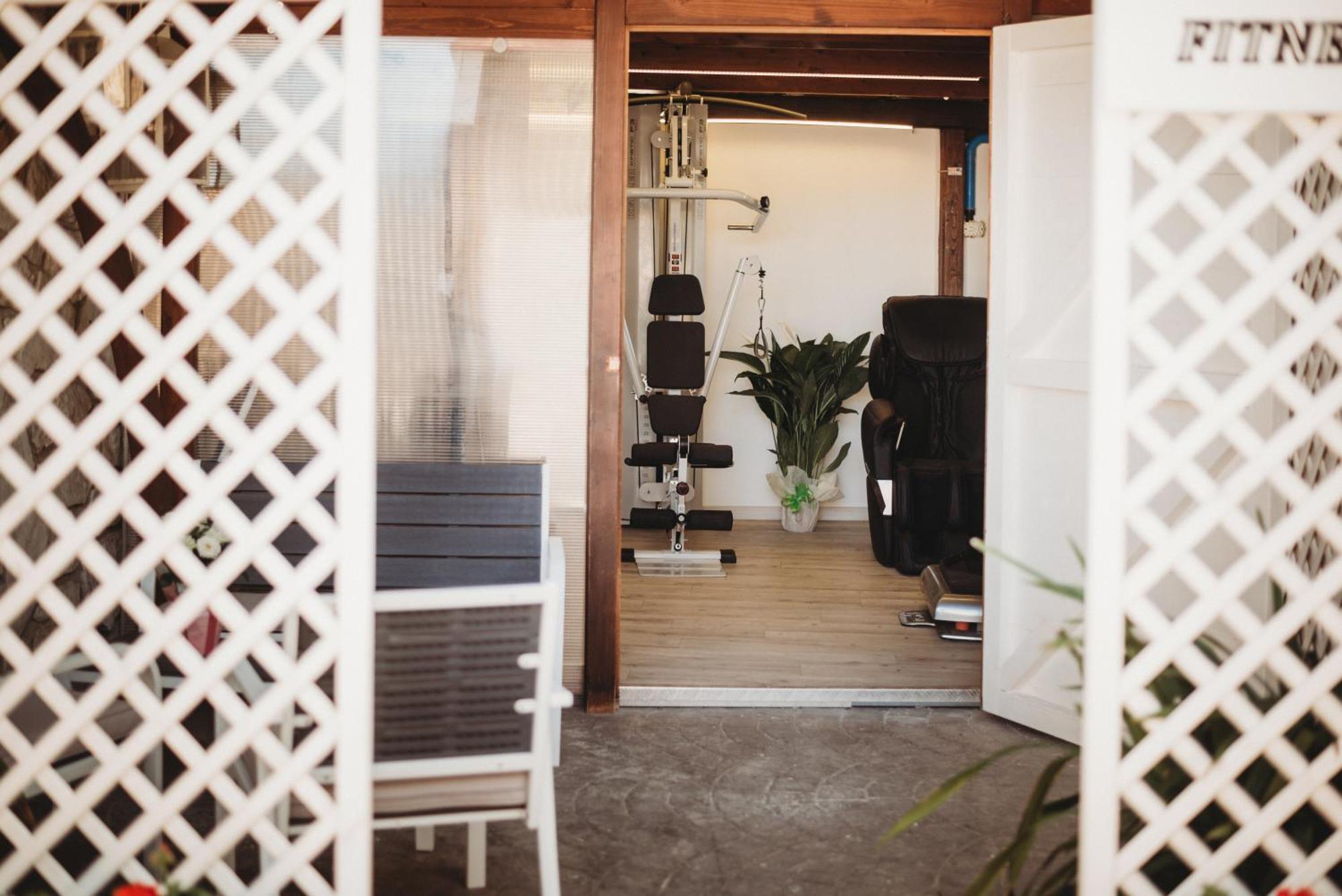 Alloggi Turistici Con Piscina Palestra Jacuzzi Sauna 安齐奥 外观 照片