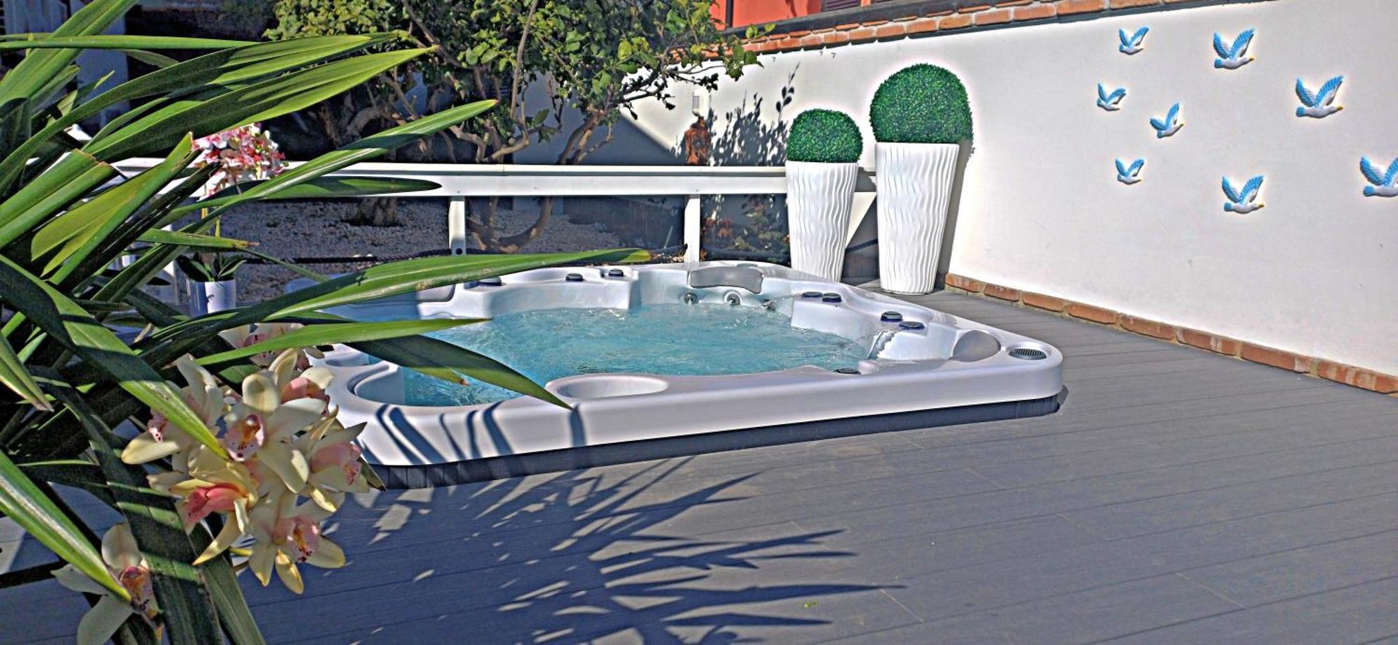 Alloggi Turistici Con Piscina Palestra Jacuzzi Sauna 安齐奥 外观 照片